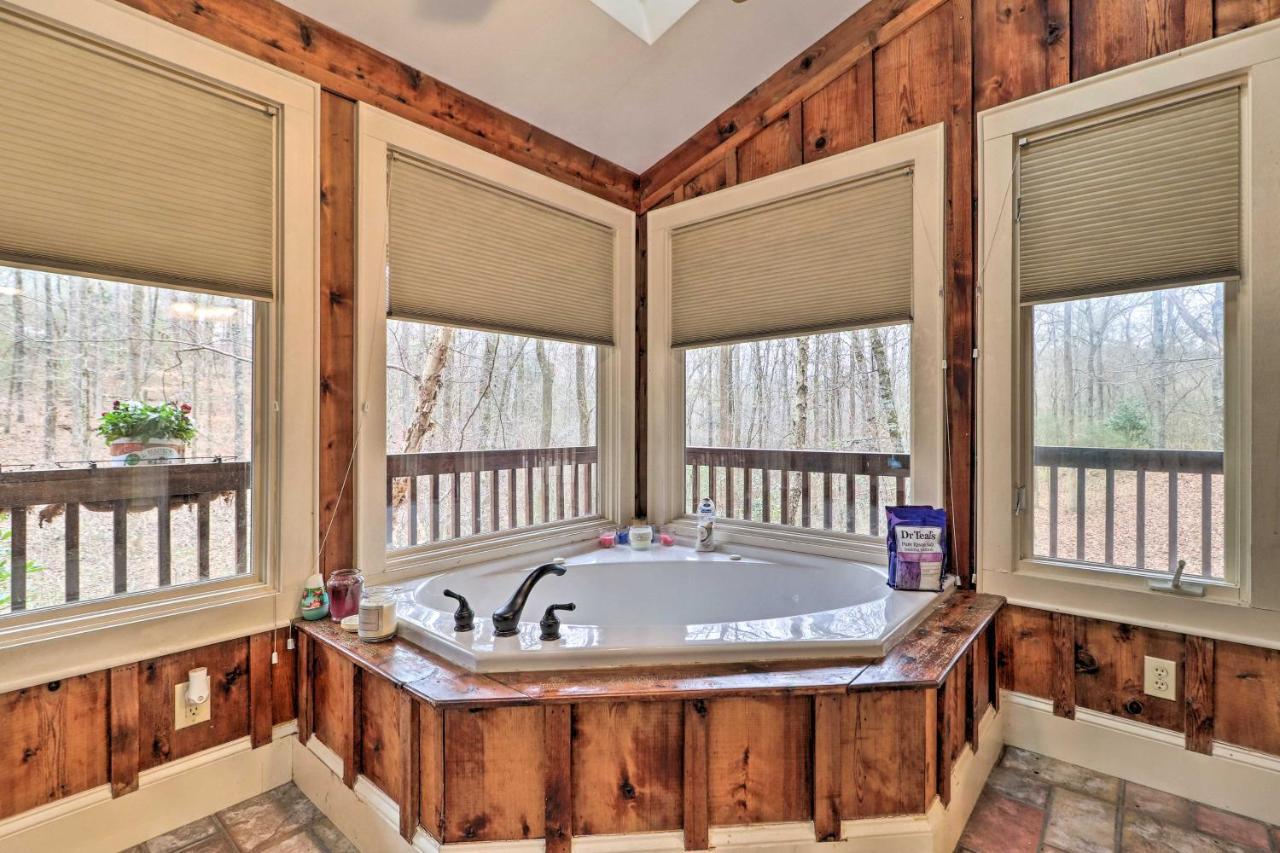 Cozy Conyers Cabin With Fireplace And Pool Table! Экстерьер фото