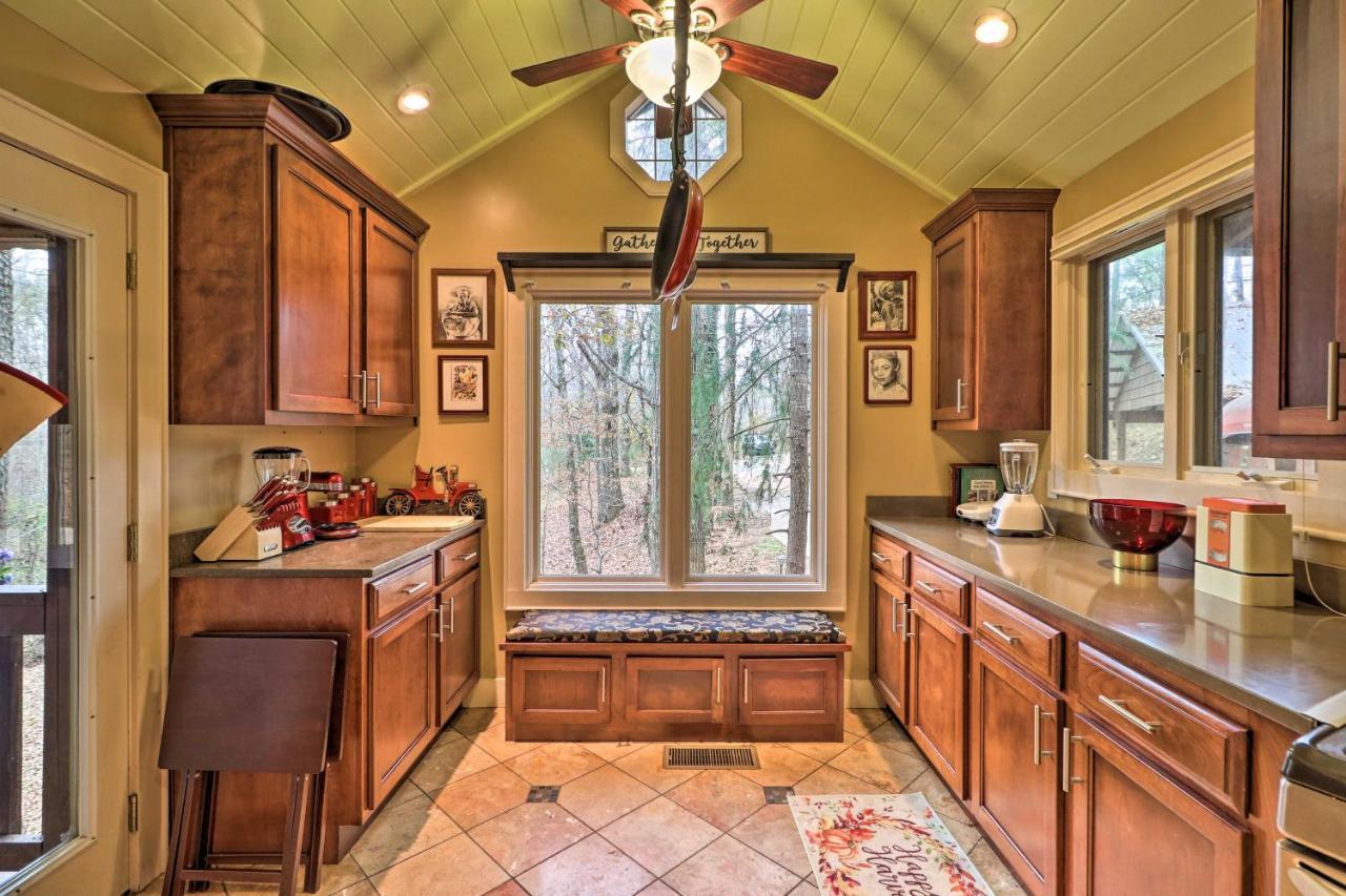 Cozy Conyers Cabin With Fireplace And Pool Table! Экстерьер фото